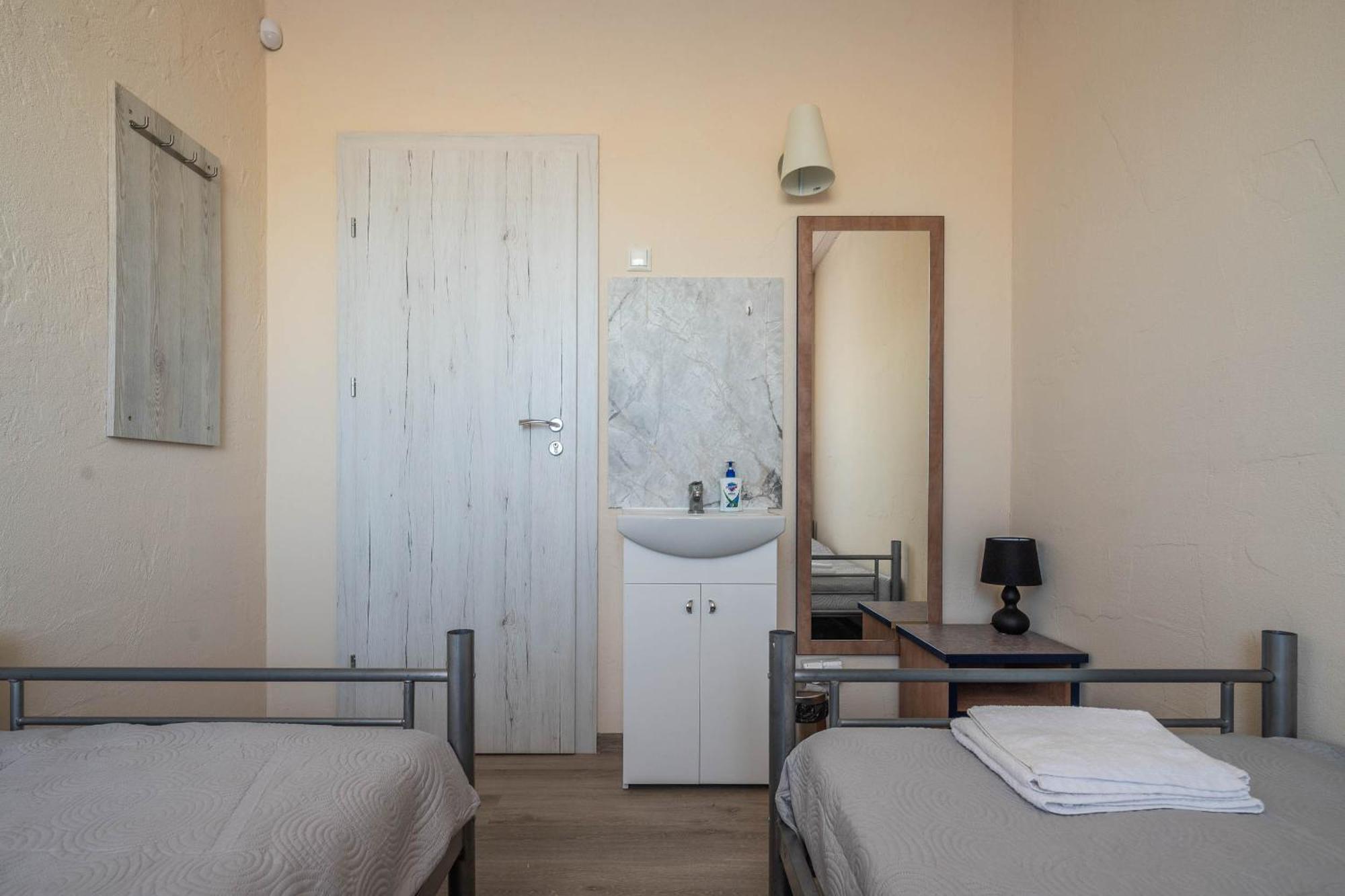 Kuren Hostel Karklė Eksteriør bilde